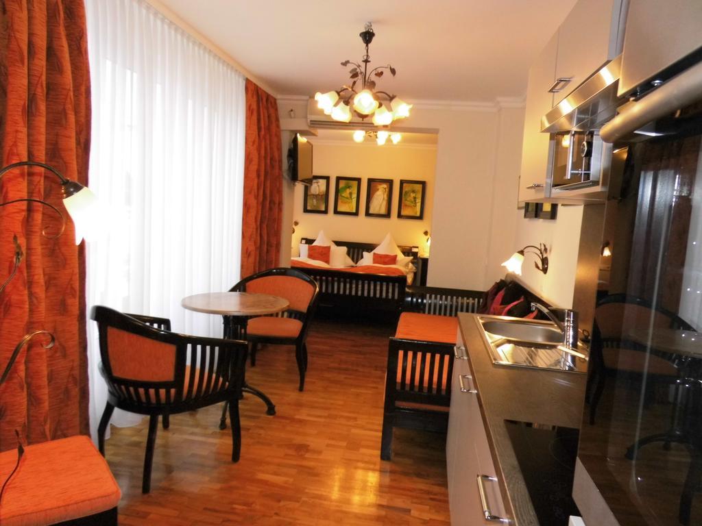 Aparthotel Aviv