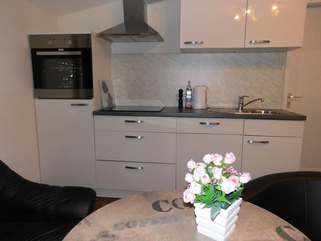 Aviv Aparthotel 3*