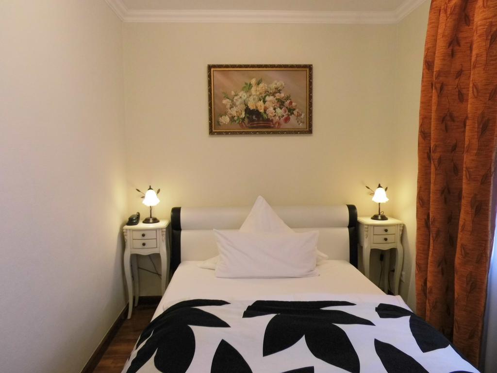 Aparthotel Aviv 3*